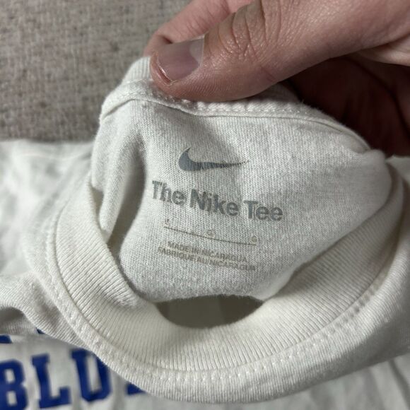 Nike Duke Blue Devils Graphic Shirt Mens Large White Spell Out University NCAA - Picture 6 of 7